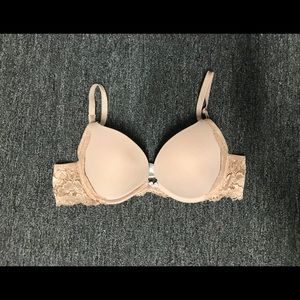 Victoria Secret Light Pink Lace Push Up Bra 36B